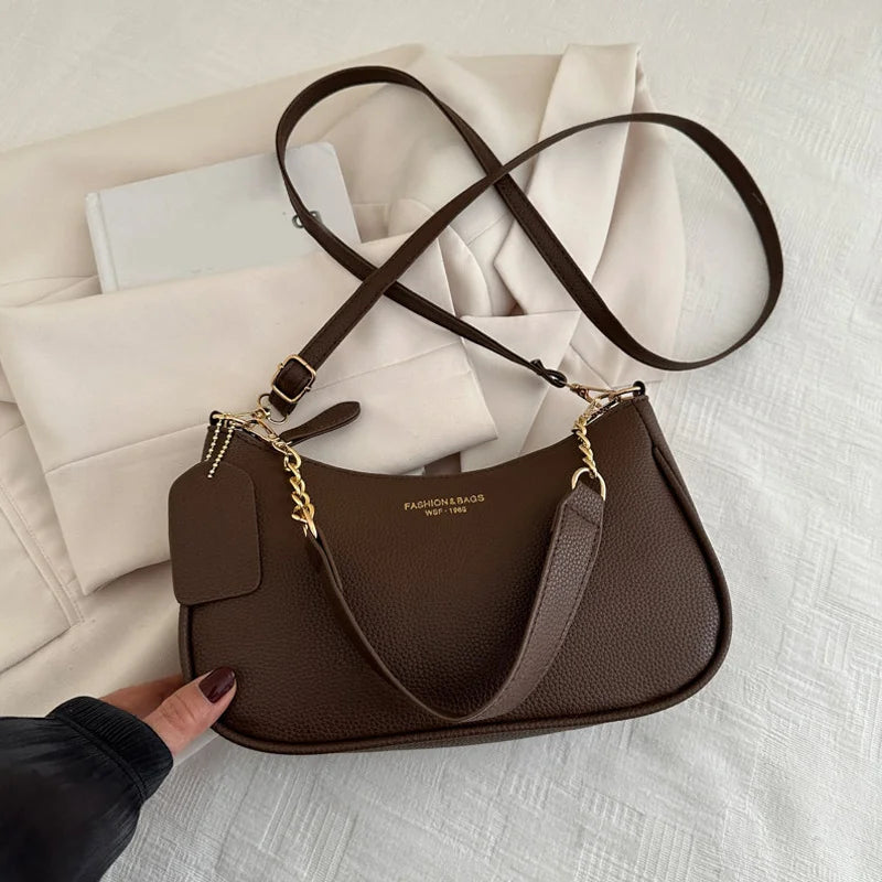 Chérie Cerise Hobo