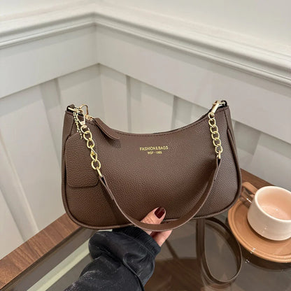 Chérie Cerise Hobo