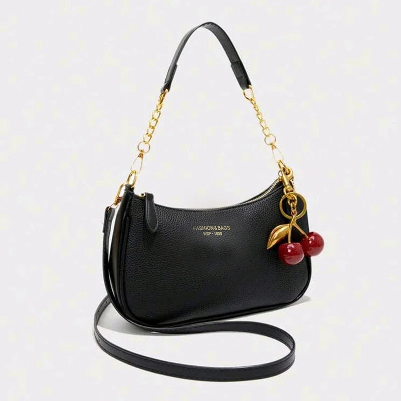 Chérie Cerise Hobo