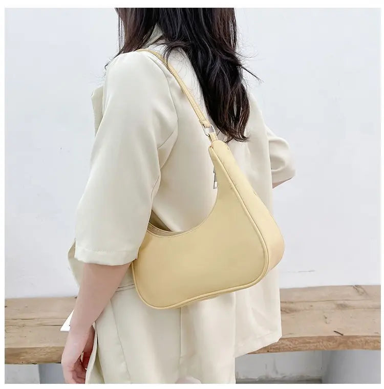 VALENTINA SLEEK TOTE