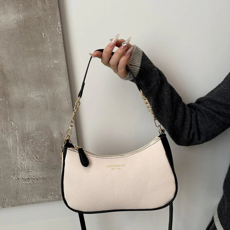 Chérie Cerise Hobo