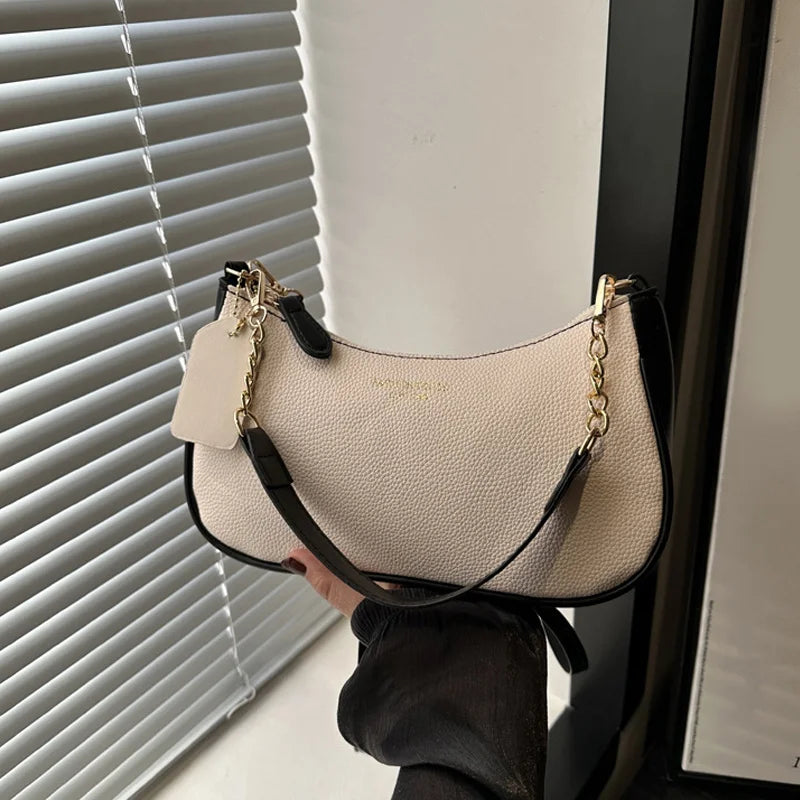Chérie Cerise Hobo