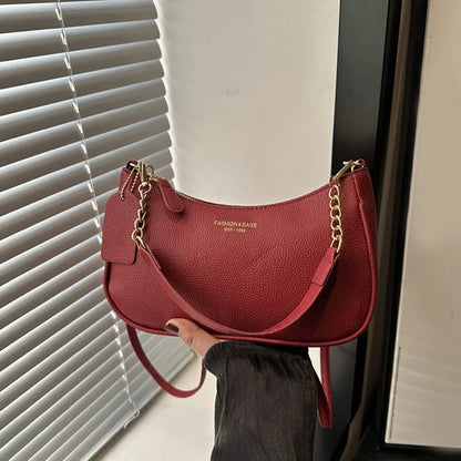 Chérie Cerise Hobo