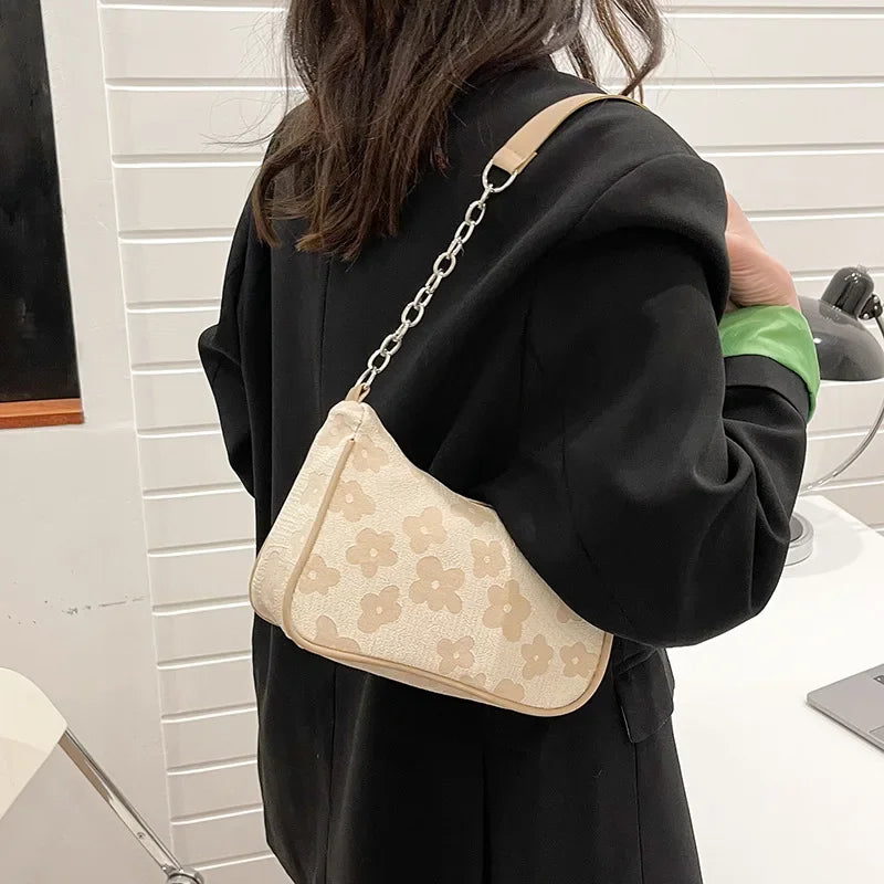 FLEUR RETRO CHAIN BAG